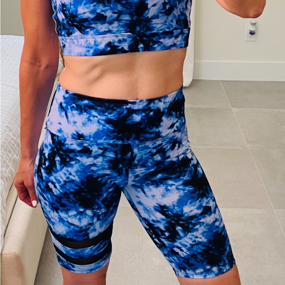 Blue Tie-Dye Sports Bra and Shorts Set - Picture 2 of 8